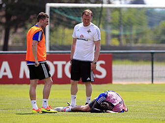 Kyle Lafferty gives Northern I...
